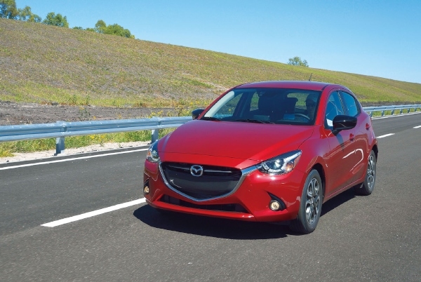マツダは、メキシコの新工場MMVOで、新型「Mazda2」（マツダ デミオ）の生産を開始した。写真は車両組み立ての様子（写真提供：マツダ）