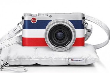 モンクレールとライカのコラボ、トリコロールの限定カメラ「ライカ X Edition Moncler」