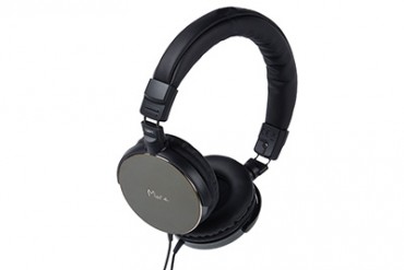 ポール・スミス×オーディオテクニカ、世界500個限定ヘッドフォン発売！