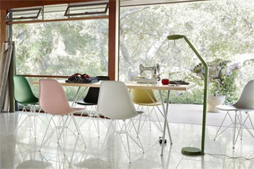 イームズのシェルチェアに新ラインナップ！組み合わせは5万通り以上