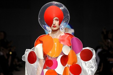 ジュンヤ ワタナベ・コム デ ギャルソン 2015年春夏コレクション - ポップな“図形”の世界