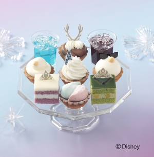 銀座コージーコーナーは、「アナと雪の女王」のデザインを取り入れたスイーツ5品を11月1日から12月16日の期間限定で販売する。