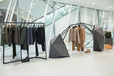 カルバン・クライン コレクション メンズがドーバー銀座に限定ストア、秋冬の新作や限定アイテムも