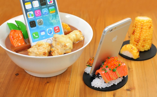 Hameeは、日本の職人が本気で作った本物そっくりの「食品サンプルスマホスタンド」に、北海道の味覚3種を追加した。