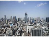 東京では2020年のオリンピックまでにさまざまなインフラ整備が実施される。写真は「虎ノ門ヒルズ」周辺のビジネス街