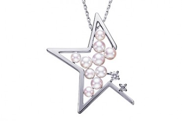 TASAKI創業60周年記念のクリスマス、“スター”モチーフの新作ジュエリー登場