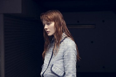 ディクショナリー 2015年春夏コレクション - 70年代スタイルに曲線美を加えて