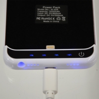 サンコーは、バッテリー内蔵型iPhoneケース『iPhone 6用バッテリージャケット』を発売した。 サンコーは、バッテリー内蔵型iPhoneケース『iPhone 6用バッテリージャケット』を発売した。