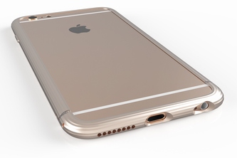 19.7gという軽さと驚異的な強度が特徴のジュラルミン製バンパー『The Edge』にiPhone 6 Plus対応モデルが登場した。
