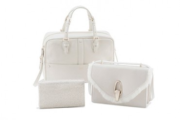 ジョルジオ アルマーニから新作バッグ&シューズ - 淡いアイスカラーのクラッチやパンプスなど