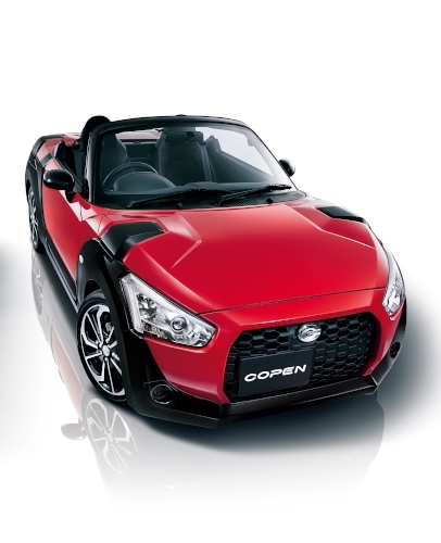 ダイハツ工業が19日に発売した2ドアでオープンタイプの軽自動車「COPEN XPLAY(コペン エクスプレイ)」（写真提供：ダイハツ工業）