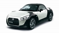 ダイハツ工業が19日に発売した2ドアでオープンタイプの軽自動車「COPEN XPLAY(コペン エクスプレイ)」(写真提供:ダイハツ工業) ダイハツ工業が19日に発売した2ドアでオープンタイプの軽自動車「COPEN XPLAY(コペン エクスプレイ)」(写真提供:ダイハツ工業)