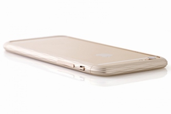 DAQが21日に発売したiPhone 6 Plus対応ジュラルミン製バンパー『The Dimple』