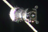 ソユーズTMA-15M宇宙船、国際宇宙ステーションに到着（Image credit: NASA）
