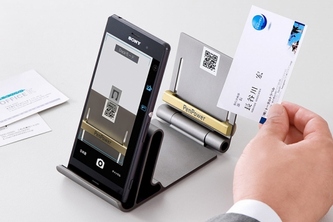 サンワプライは、スマートフォンで簡単に名刺管理が出来る『iPhone・スマートフォン名刺管理リーダー(OCR機能・iCloud/DropBox対応・PC管理ソフト付属・WorldCard MobilePhoneKit)400-SCN026』を新発売した。