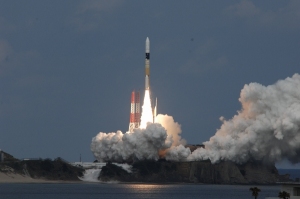 宇宙航空研究開発機構(JAXA)は3日、種子島宇宙センターから、小惑星探査機「はやぶさ2」を搭載したH-IIAロケット26号機(H-IIA・F26)を打ち上げた。(C) 宇宙航空研究開発機構（JAXA）
