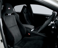 トヨタ自動車が来春に受注を開始するスポーツコンバージョン車「マークX“GRMN”」（写真提供：トヨタ自動車)