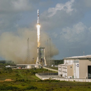 ソユーズST-B/フレガートMTロケット、通信衛星O3bの打ち上げに成功(Image credit Arianespace) ソユーズST-B/フレガートMTロケット、通信衛星O3bの打ち上げに成功(Image credit Arianespace)