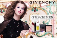 GIVENCHY春夏コレクション2015は遊び心あふれるカラフル&プレイフルなアイテムが登場