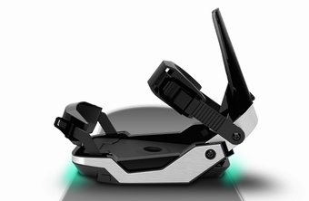 スノボに装着することで滑りを分析してスマホで確認できる「SNOW-1」