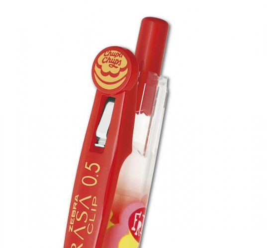 誰もが一度は食べたことがあるであろう棒つきキャンディ「チュッパチャップス」が、なんとボールペンになって登場です。