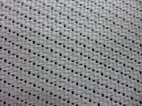 帝人と関西大学が開発したサテンタイプの圧電ファブリック（写真：両者の発表資料より）