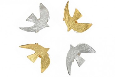 仏アクセサリーブランド「セシル アンド ジャンヌ」の限定ストアが伊勢丹新宿に - 鳩ピアスも先行発売