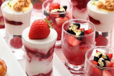 旬の苺を使ったデザートブッフェ、恵比寿・ウェスティンホテル東京で開催 - ストロベリーティラミスなど
