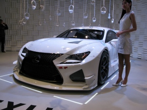 純白のボディで発表となったレクサス「RC F GT3 Concept」、今期の国際GT3クラスのレースで活躍となるか? 純白のボディで発表となったレクサス「RC F GT3 Concept」、今期の国際GT3クラスのレースで活躍となるか?