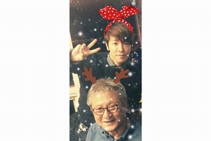 SUPER JUNIORのドンヘが俳優パク・グニョンとのツーショット写真を公開した。