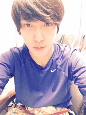 CNBLUEのチョン・ヨンファが元旦にツイッターを更新した。写真:ヨンファのツイッター CNBLUEのチョン・ヨンファが元旦にツイッターを更新した。写真:ヨンファのツイッター