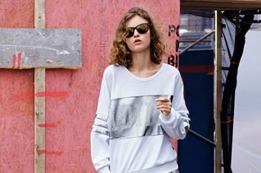 アディダス オリジナルスから、東京・NY・ロンドンの魅力が詰まったウィメンズコレクション