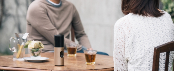 カドー社が25日に発売する小型で持ち運び可能な加湿器『MH-C10U』