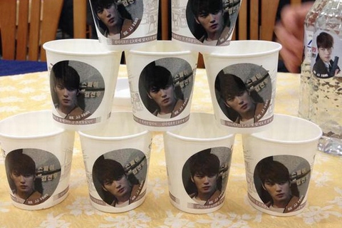 JYJのジェジュンは14日、自身のツイッターに「キム・ソヌ出発～」という書き込みと共に一枚の写真を掲載した。写真：ジェジュンのツイッター