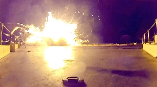 スペースX社、ファルコン9ロケット着地試験失敗時の映像を公開　2月に再挑戦（Image credit: SpaceX）