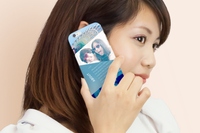 DMM.comは、オリジナルのスマホケースが作成できるアプリ『OrderCase』を27日にリリースした。