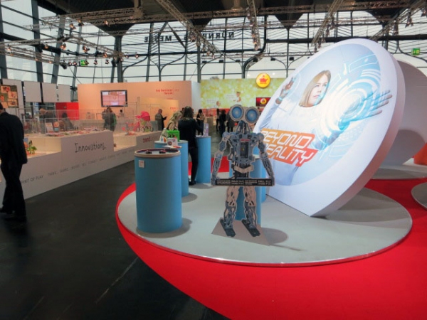 ボンサイラボは、ドイツで開催中の世界最大のトイフェア「シュピールヴァーレンメッセ」で、玩具市場にフォーカスした3Dプリンター「BS TOY」を発表した。