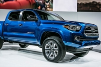 2015年1月の北米国際自動車ショー(通称:デトロイトショー)で、トヨタがワールドプレミアしたミドルクラスの新型ピックアップトラック「タコマ」。日本では販売していないが米国では人気モデルだ