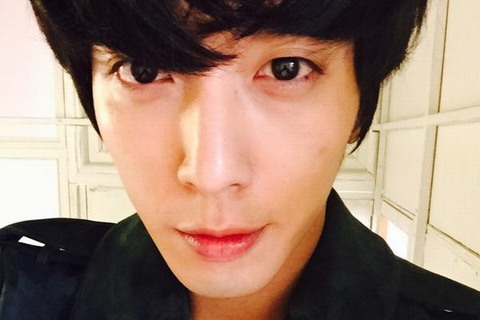 CNBLUEのチョン・ヨンファがソロステージを前に、ファンへメッセージを伝えた。写真：ヨンファのツイッター