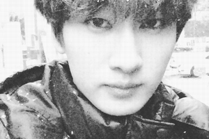 SUPER JUNIORのウニョクとドンヘが雪の中ではしゃぐ動画が公開され、ファンの視線を集めている。