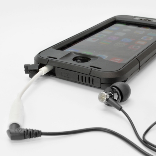 iPhone 6 Plusの指紋認証にも対応した実用的な防水ケース『WETSUIT waterproof rugged case for iPhone6Plus』