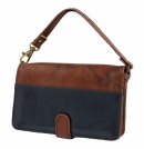 普段使っているスマホケースのデザインが服装のイメージとかけ離れてしまっていた…なんて経験がある人も多いのではないでしょうか。