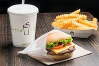 サザビーリーグは、ニューヨーク発ハンバーガーブランド「Shake Shack」(シェイク シャック)を日本で展開すると発表した（写真：同社発表資料より）