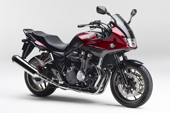 大型ロードスポーツモデル「CB1300 SUPER FOUR」シリーズに特別カラーを採用した「BOL D'OR E Package Special Edition」（写真提供：ホンダ）