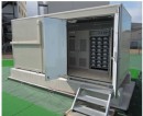 群馬事業所に設置したパワーコンディショナとリチウムイオン電池 (GSユアサの発表資料より) 群馬事業所に設置したパワーコンディショナとリチウムイオン電池 (GSユアサの発表資料より)