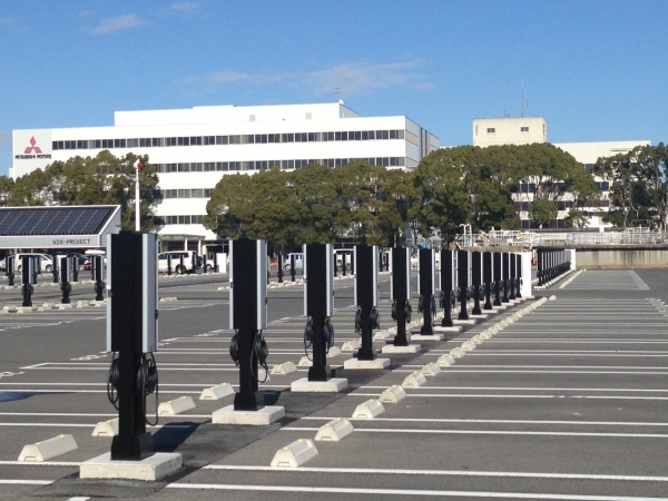 三菱自動車は、電気自動車オーナーに向けた、充電サービスなど各種サービスをパッケージにしたサポートプログラム「三菱自動車 電動車両サポート」サービスを4月1日より本格的に開始する（写真提供：三菱自動車）