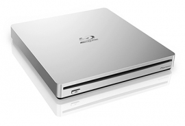 パイオニアは、最新のMac用アプリケーションソフト「Toast 12 HD/BDプラグイン」が添付され、BD/DVDビデオの作成や映像の編集が行えるスロットローディングタイプの「BDR-XS06JM」を発売する(写真:同社発表資料より) パイオニアは、最新のMac用アプリケーションソフト「Toast 12 HD/BDプラグイン」が添付され、BD/DVDビデオの作成や映像の編集が行えるスロットローディングタイプの「BDR-XS06JM」を発売する(写真:同社発表資料より)