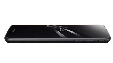 VAIOと日本通信が発表した共同開発スマートフォン「VAIO Phone」（VAIO発表資料より）