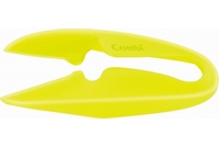 ゆでた肉や野菜など加熱調理した食材を簡単にカットできる『ベビーレーベルお肉も切れるフードカッター』