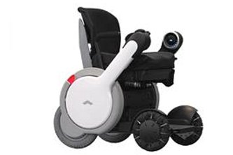 次世代型電動車椅子「WHILL Model A」の前方（ドコモの発表資料より）